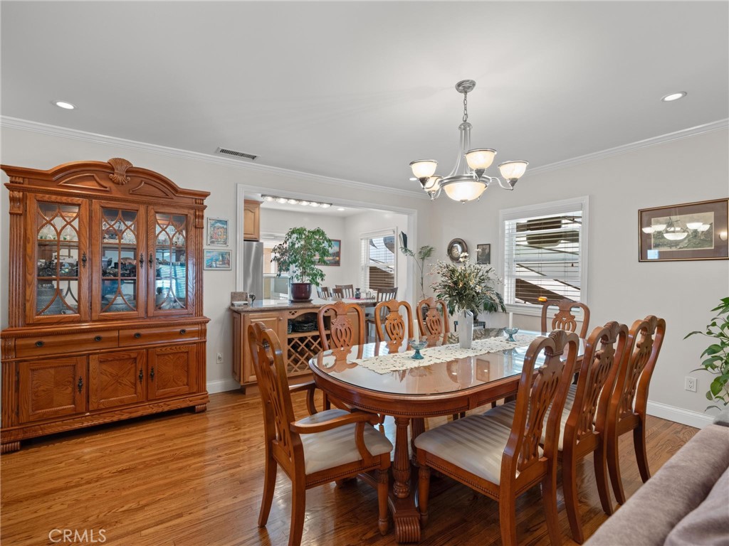 MLS #SB25185366 img 10