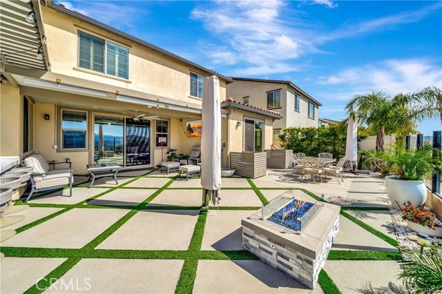 Detail Gallery Image 8 of 60 For 18348 Cachet, Canyon Country,  CA 91350 - 5 Beds | 5 Baths