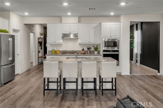 Detail Gallery Image 14 of 69 For 20898 Mountain Gate, Riverside,  CA 92507 - 4 Beds | 2 Baths