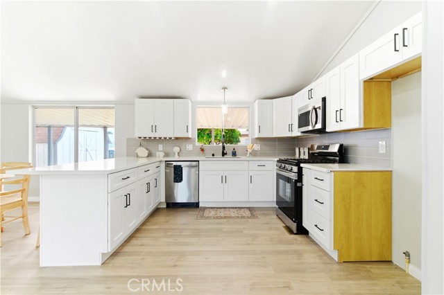 Detail Gallery Image 19 of 43 For 43833 Acacia, Hemet,  CA 92544 - 2 Beds | 2 Baths