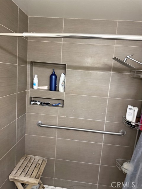 10031 Aspen Circle, Santa Fe Springs CA: https://media.crmls.org/medias/b91437e2-5e5f-427b-8d95-d13faad2aea8.jpg