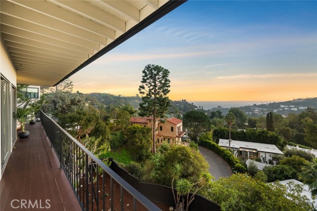 Detail Gallery Image 53 of 75 For 7426 Mulholland Dr, Los Angeles,  CA 90046 - 2 Beds | 2 Baths