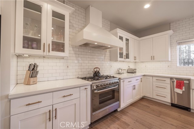 Detail Gallery Image 8 of 33 For 374 Mountainaire Ln, Big Bear Lake,  CA 92315 - 4 Beds | 3 Baths