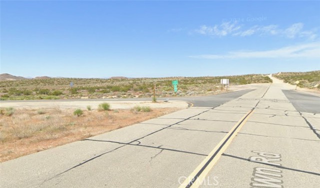 Detail Gallery Image 4 of 15 For 100 W Dawn Rd, Rosamond,  CA 93560 - – Beds | – Baths