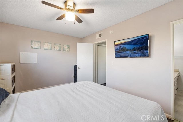 Detail Gallery Image 27 of 46 For 10030 Owensmouth Ave #80,  Chatsworth,  CA 91311 - 2 Beds | 2 Baths