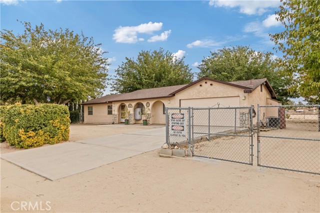 Detail Gallery Image 3 of 41 For 9740 E Avenue S2, Littlerock,  CA 93543 - 3 Beds | 2 Baths