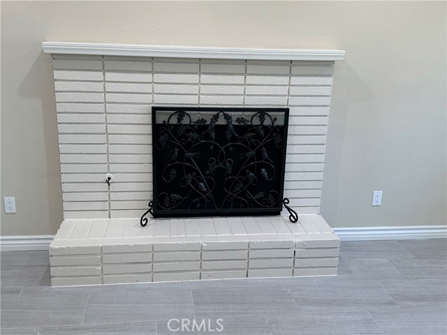 Detail Gallery Image 5 of 15 For 209 E 11th St, San Bernardino,  CA 92410 - 4 Beds | 2 Baths