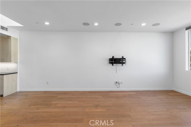 Detail Gallery Image 24 of 58 For 6566 W 85th Pl, Westchester,  CA 90045 - 3 Beds | 3 Baths