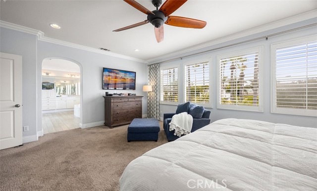 6615 Feather Drive, Huntington Beach CA: https://media.crmls.org/medias/b9184a8e-241f-4fa0-8808-484b3067b34b.jpg