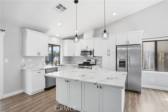 29826 Avenida De Cortez, Menifee CA: https://media.crmls.org/medias/b919ea98-99dc-45f0-b822-2ab5ed1203ad.jpg