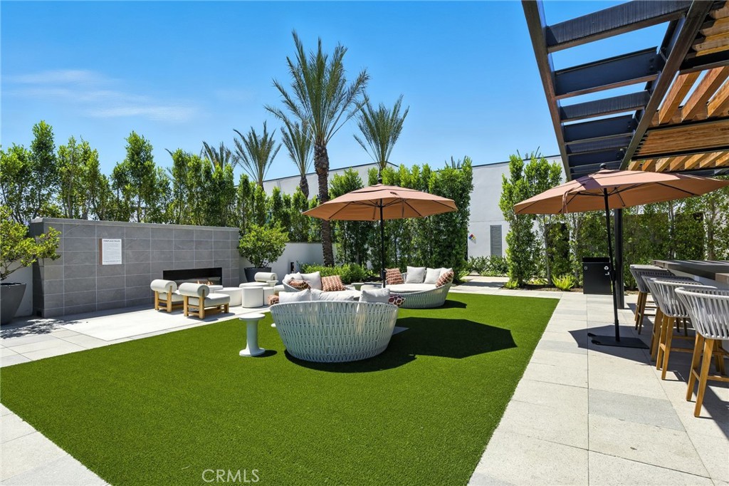 MLS #OC25246859 image #19