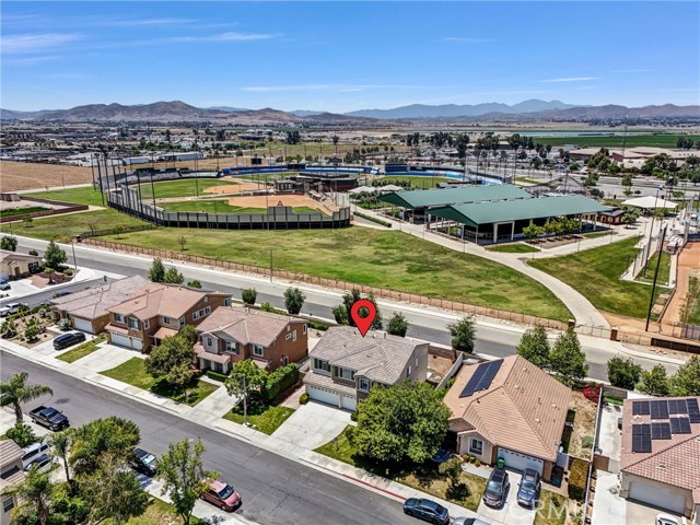 24821 Melrose Drive, Romoland CA: https://media.crmls.org/medias/b91bdbe0-4282-4acf-816f-25b8aaff8320.jpg