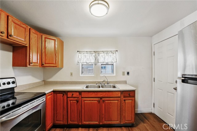 313 N 3rd St, Banning CA: https://media.crmls.org/medias/b91ce3d0-6c5b-4521-b371-61acc1f8b6b4.jpg