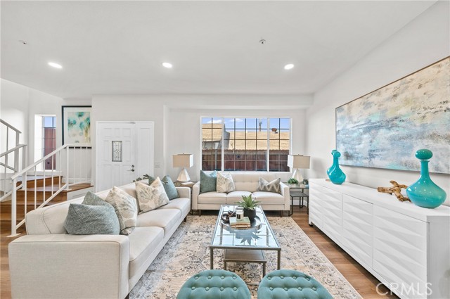 Detail Gallery Image 3 of 34 For 1506 Prospect #B,  San Gabriel,  CA 91776 - 3 Beds | 3 Baths