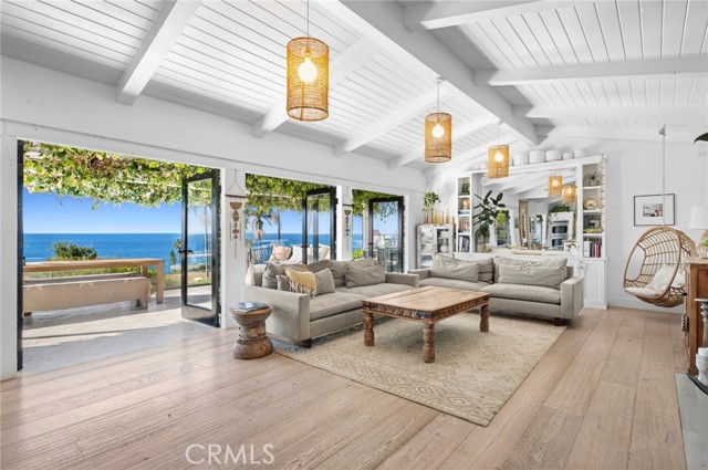 Front Image Thumbnail for CRLG26169857