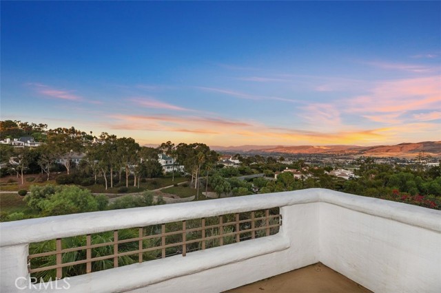 Detail Gallery Image 5 of 48 For 12 Terraza Del Mar, Dana Point,  CA 92629 - 4 Beds | 3/1 Baths