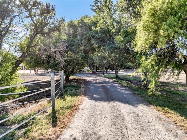 Detail Gallery Image 69 of 75 For 17276 Iona Ave, Lemoore,  CA 93245 - 3 Beds | 3 Baths