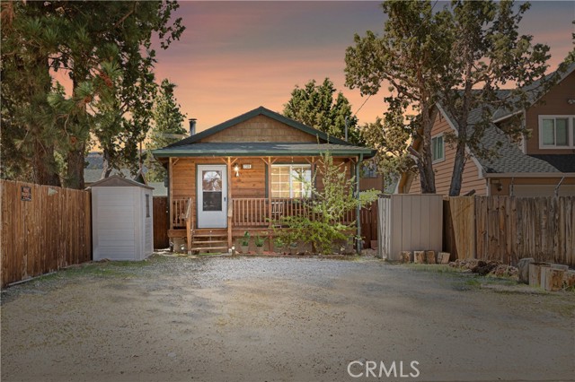 2136 3rd Lane, Big Bear City CA: https://media.crmls.org/medias/b9206d72-e0a5-4863-8eec-de50119b91f8.jpg