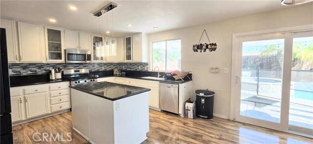 Detail Gallery Image 18 of 29 For 23501 Mountain Breeze, Murrieta,  CA 92562 - 4 Beds | 2/1 Baths