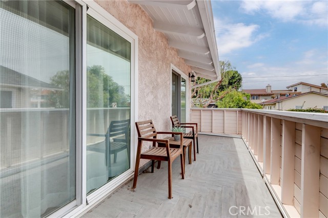 2300 Carnegie Lane, Redondo Beach, California 90278, 3 Bedrooms Bedrooms, ,1 BathroomBathrooms,Residential,Sold,Carnegie,SB23105405