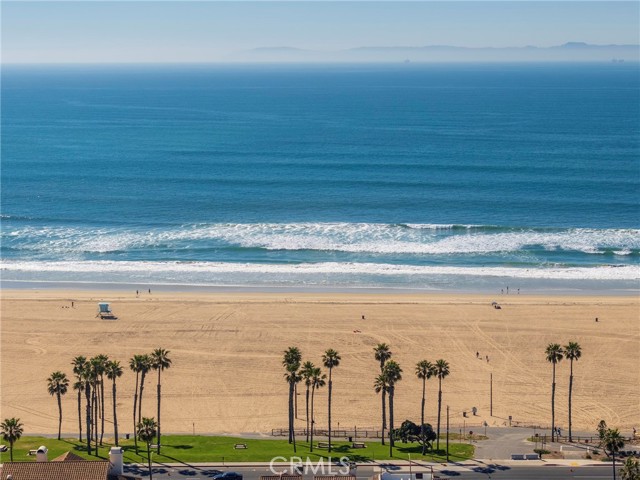 Detail Gallery Image 44 of 49 For 116 11th St, Huntington Beach,  CA 92648 - 3 Beds | 3/1 Baths