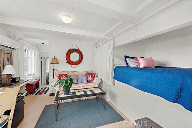 31925 S COAST Highway, Laguna Beach CA: https://media.crmls.org/medias/b921f864-d738-4b62-9949-6e3b969415d4.jpg