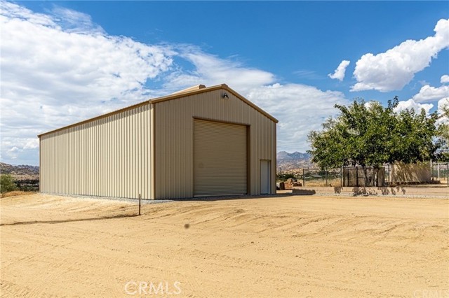 Detail Gallery Image 28 of 42 For 53087 Pipes Canyon Rd, Pioneertown,  CA 92268 - 5 Beds | 3 Baths