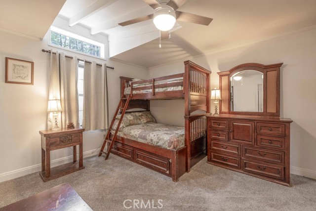 42385 Fox Farm Road, Big Bear Lake CA: https://media.crmls.org/medias/b922b99a-5dbf-40b2-9369-479b8b441449.jpg