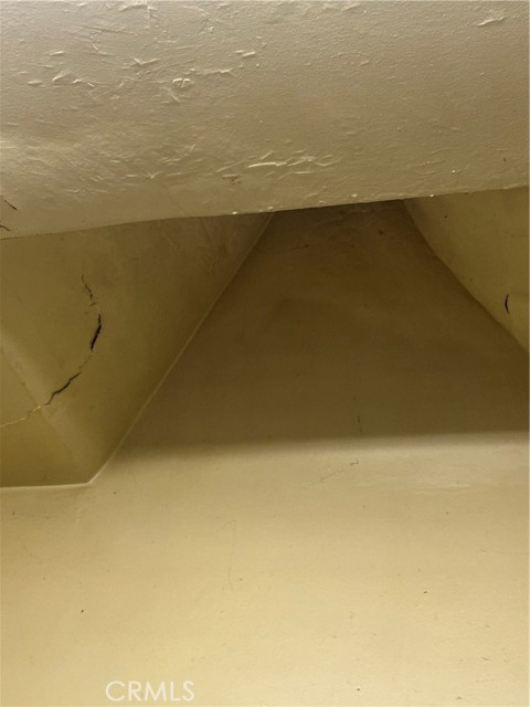 3878 E 1st Street, Los Angeles CA: https://media.crmls.org/medias/b922f65f-90ec-4256-974c-c8238d3f875f.jpg