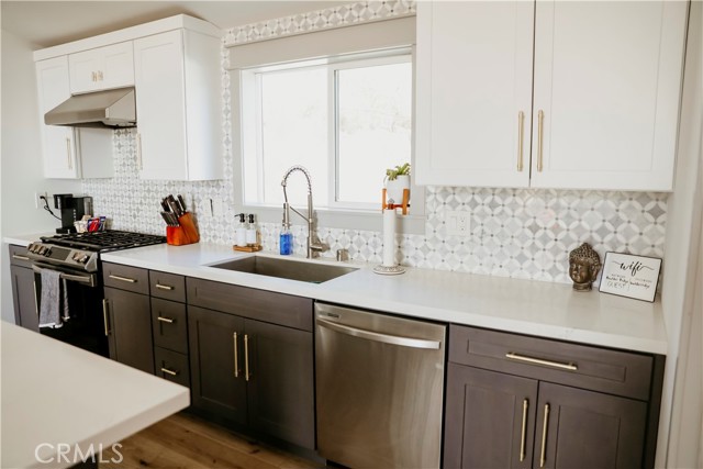 Detail Gallery Image 15 of 67 For 39220 Gray Squirrel, Temecula,  CA 92592 - 4 Beds | 2 Baths