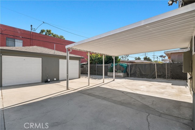 5536 Linden Avenue, Long Beach CA: https://media.crmls.org/medias/b923f697-dc3b-46ac-aa22-457414c1784d.jpg