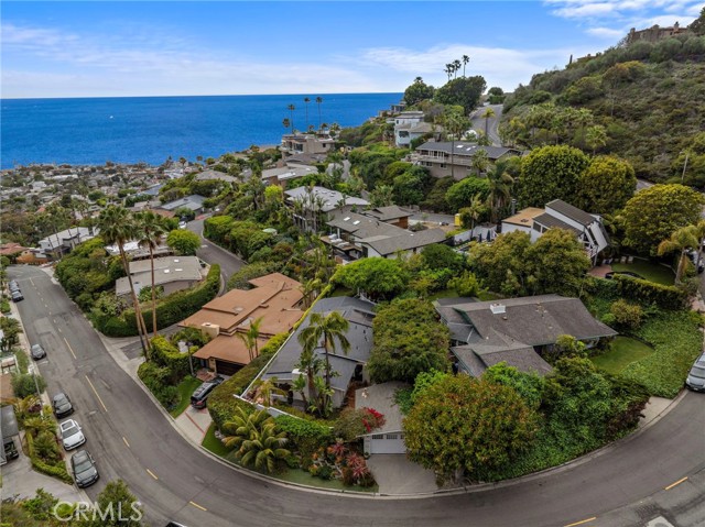 Detail Gallery Image 32 of 37 For 1165 Skyline Dr, Laguna Beach,  CA 92651 - 3 Beds | 3 Baths