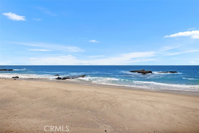 31755 Coast, Laguna Beach CA: https://media.crmls.org/medias/b92450c2-0aec-47e5-83a4-b00731dd9728.jpg