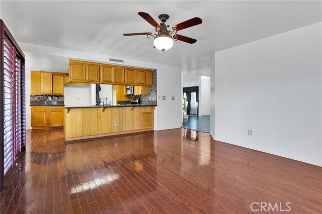 Detail Gallery Image 15 of 49 For 12266 San Marcos St, Victorville,  CA 92392 - 5 Beds | 3 Baths