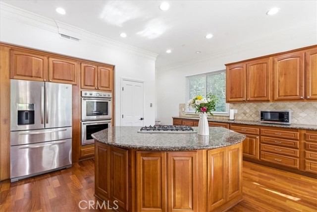 Detail Gallery Image 24 of 58 For 12831 Fairhaven Extention, Santa Ana,  CA 92705 - 4 Beds | 3/1 Baths