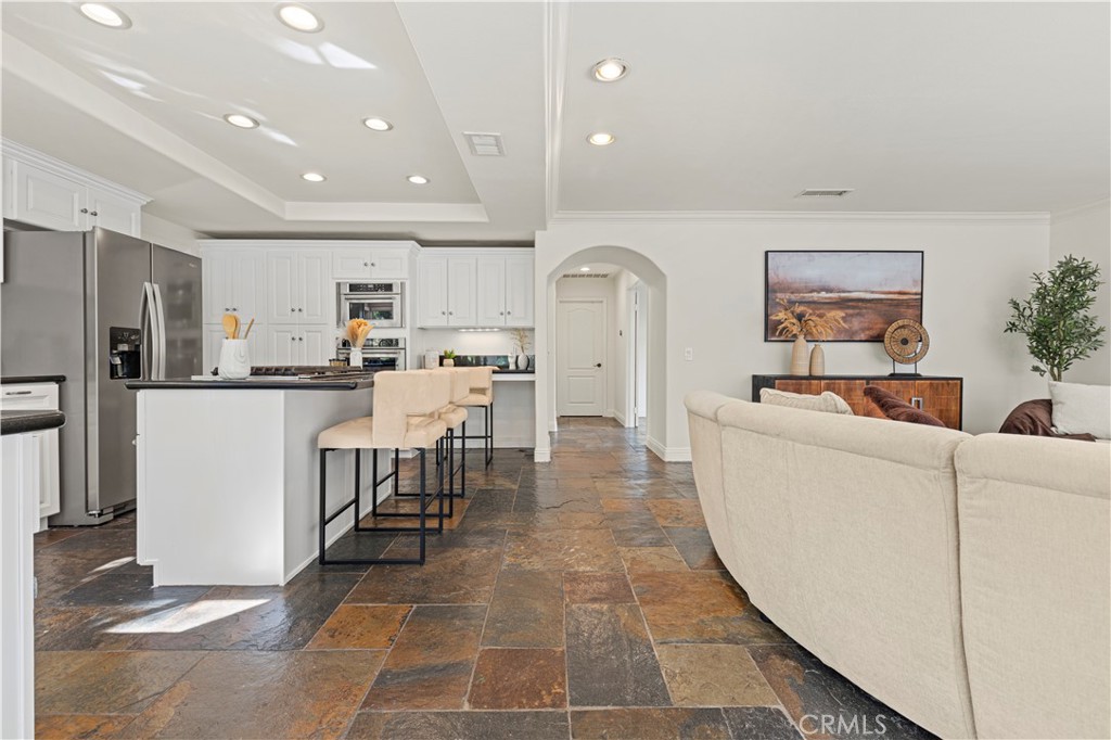 MLS #OC25257954 image #9