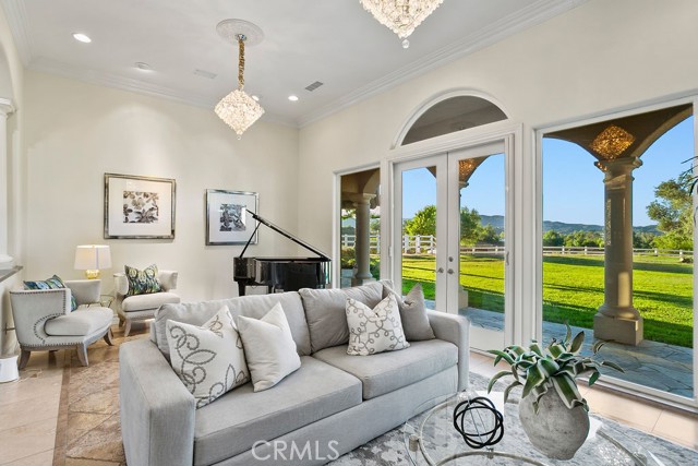 Detail Gallery Image 12 of 63 For 20420 Wendy Ln, Murrieta,  CA 92562 - 5 Beds | 4/1 Baths