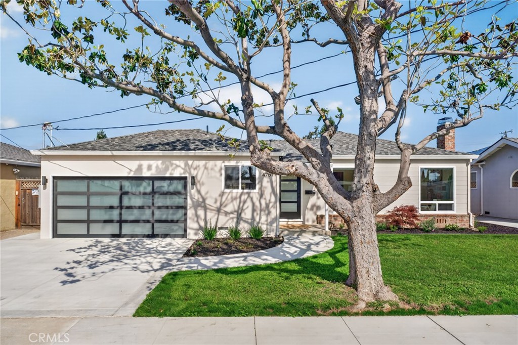 4761 Central