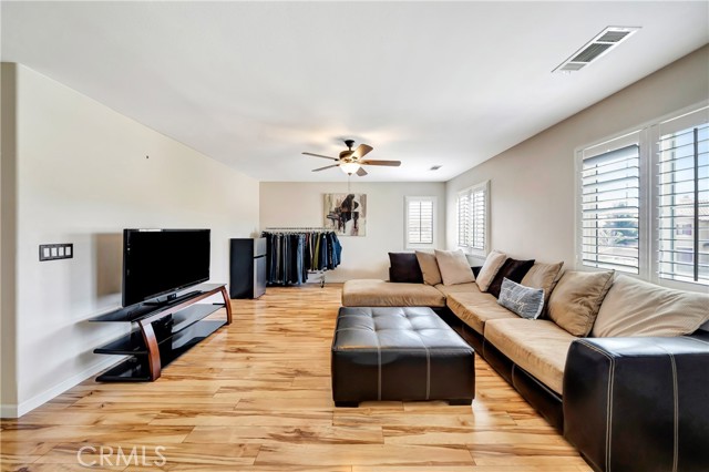 Detail Gallery Image 28 of 56 For 1791 Hideaway Pl, Palmdale,  CA 93551 - 3 Beds | 3 Baths