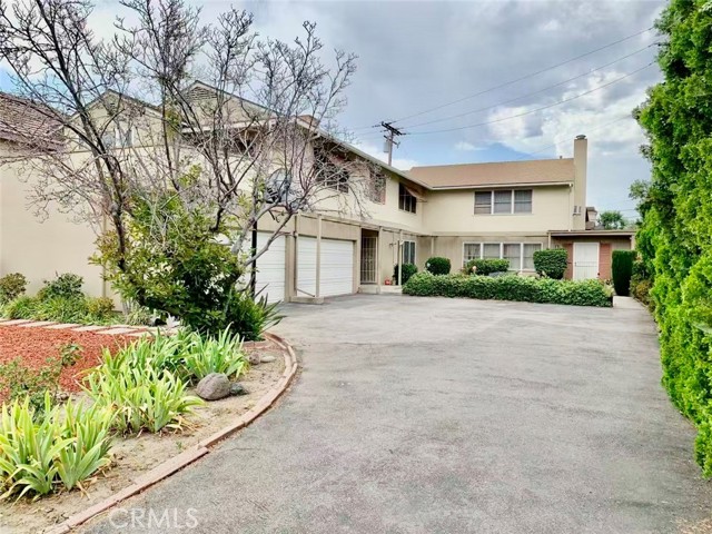 1150 Okoboji Drive, Arcadia CA: https://media.crmls.org/medias/b9277fe4-a5a5-405f-b0c9-395610224d79.jpg