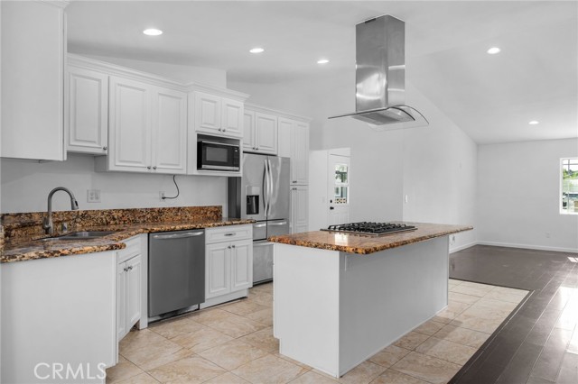 8627 Vicki Drive, Whittier CA: https://media.crmls.org/medias/b9280d1a-82b5-4a2b-85c2-a604621603e4.jpg