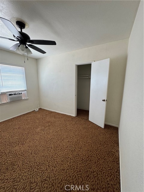 5214 Golden Avenue, Riverside CA: https://media.crmls.org/medias/b928aa86-6e90-4afc-bb44-f147e36b0175.jpg