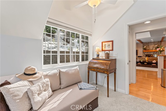197 Massive Road, Blue Jay CA: https://media.crmls.org/medias/b928ffe4-638e-4342-b7cf-849c287f113f.jpg