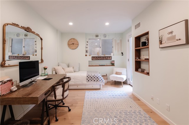 351 30th Street, Hermosa Beach, California 90254, 4 Bedrooms Bedrooms, ,3 BathroomsBathrooms,Residential,For Sale,30th,SB25124501