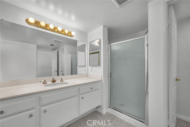 335 Sprucewood Avenue, Oak Park CA: https://media.crmls.org/medias/b92a31d7-1b1c-47c8-a24d-fbbf058a3092.jpg