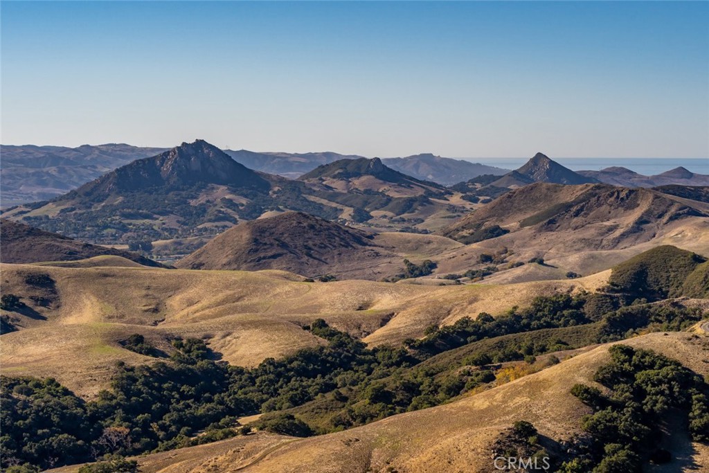 https://media.crmls.org/medias/b92a6246-2c19-475a-b512-355a863214e4.jpg?preset=X-Large