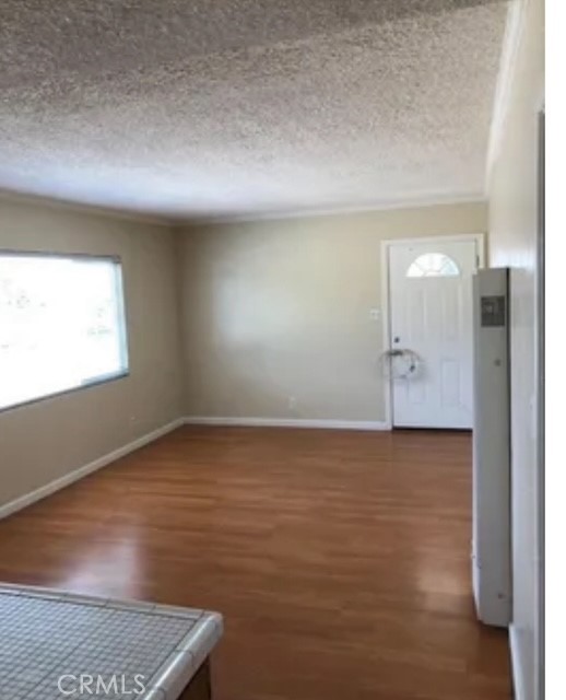 5126 W El Segundo Boulevard, Hawthorne CA: https://media.crmls.org/medias/b92afb44-7664-4678-ba27-1549371bdab8.jpg