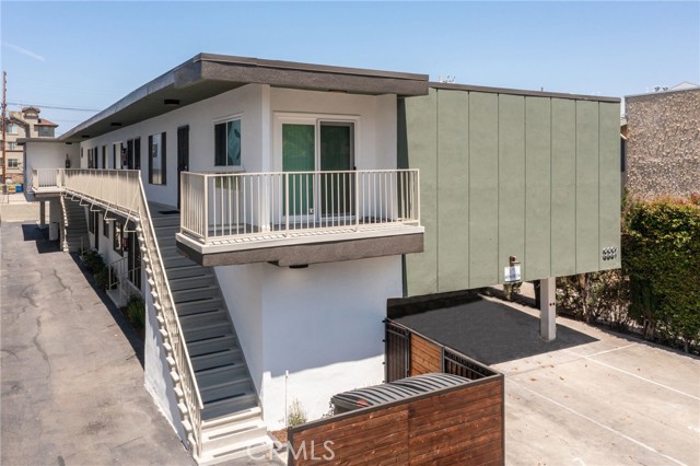 3337 S Durango Avenue, Los Angeles CA: https://media.crmls.org/medias/b92bee79-16f4-4491-aaec-ba9fd216fddb.jpg