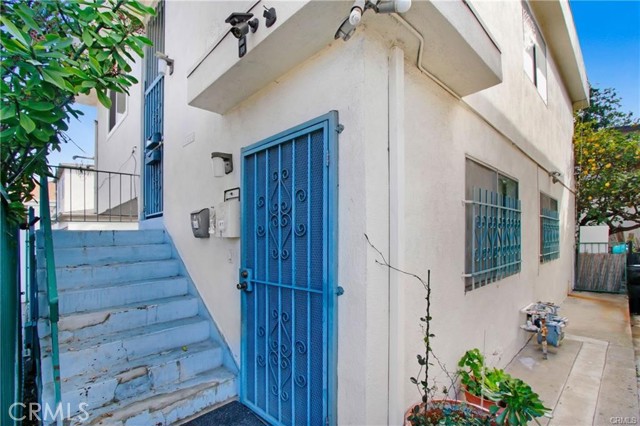 11258 Ohio Avenue, Los Angeles CA: https://media.crmls.org/medias/b92cd788-45df-44e3-a4fb-62d32aa8d3a9.jpg