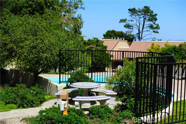 Detail Gallery Image 3 of 34 For 2308 Golden Oaks Ln, Monterey,  CA 93940 - 2 Beds | 1 Baths